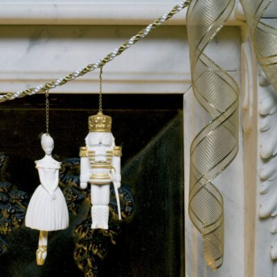 Gifts Lladró  | Ballerina Christmas Ornament. Golden Lustre