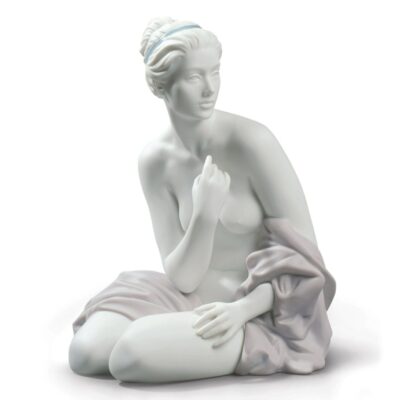 Gifts Lladró  | Sitting Bather Woman Figurine