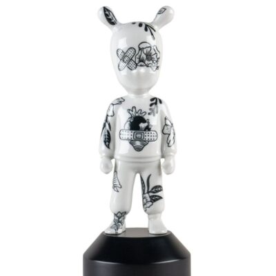 Gifts Lladró  | The Guest By Henn Kim Figurine. Small Model. Numbered Edition