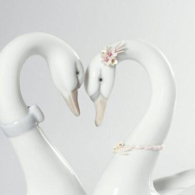 Gifts Lladró  | Endless Love Swans Figurine