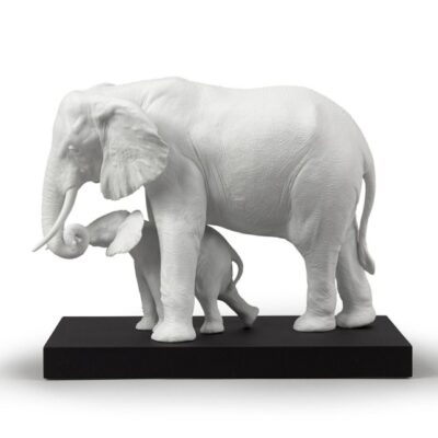 Gifts Lladró  | Leading The Way Elephants White Sculpture