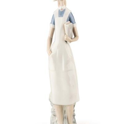 Gifts Lladró  | Nurse Figurine