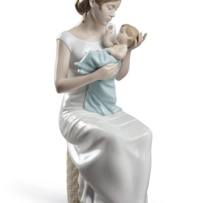 Gifts Lladró  | Soothing Lullaby Mother Figurine