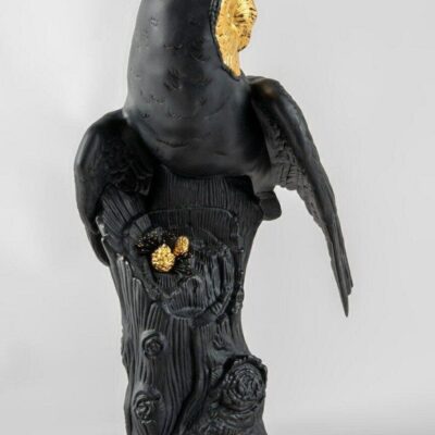 Gifts Lladró  | Owl Sculpture. Black-Gold. Limited Edition